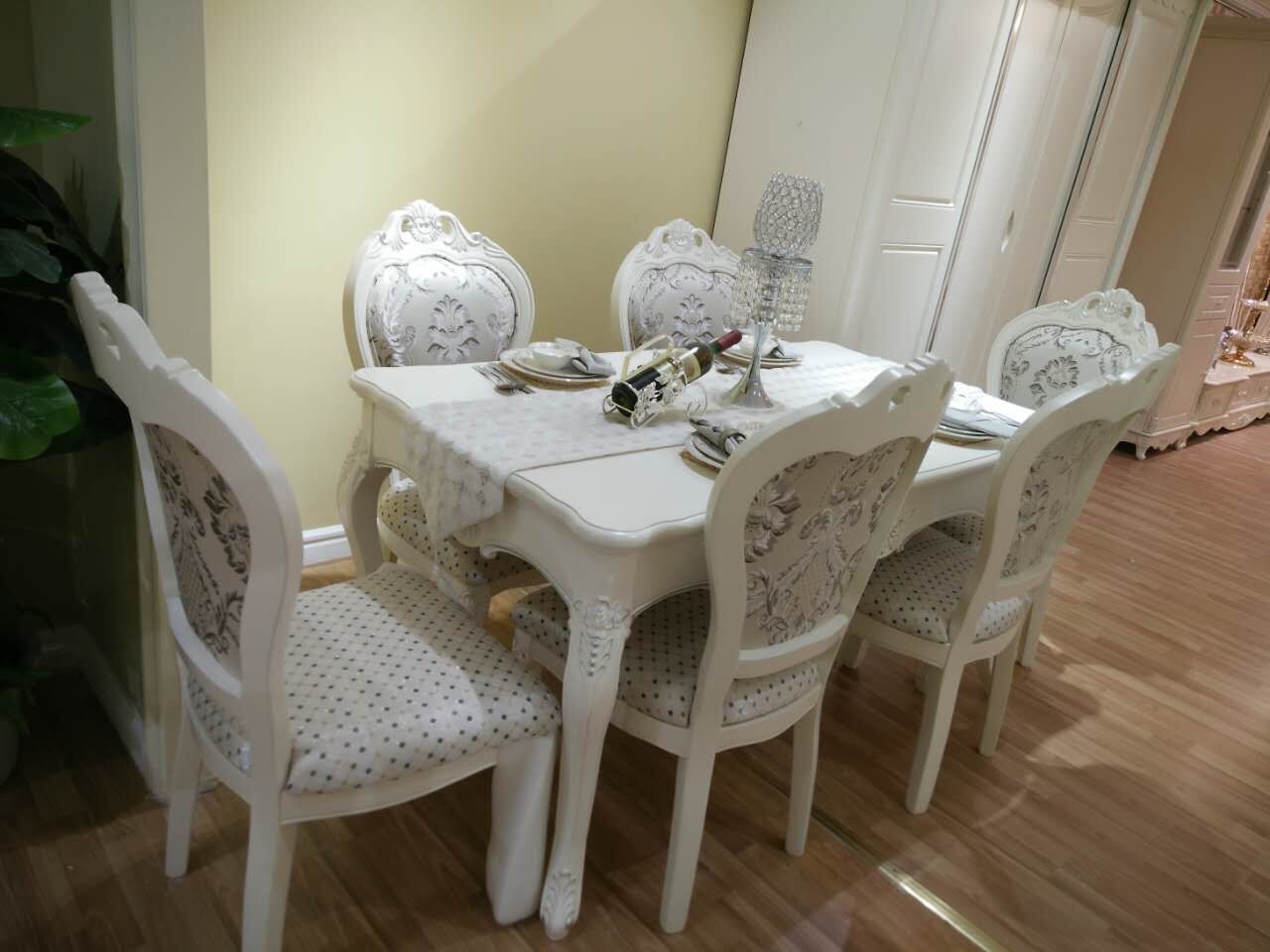 Classic dinning room set